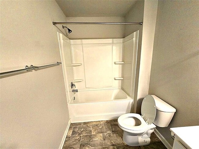 Building Photo - 121 Valimar Dr
