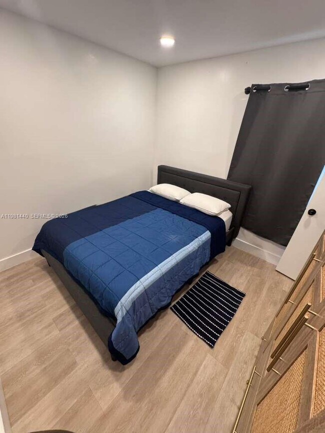 Building Photo - 2036 SW 57th Ct