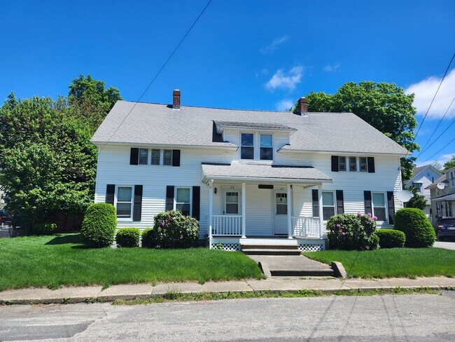Building Photo - Elm Ln