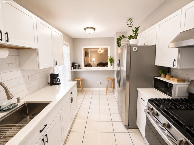 Building Photo - 2474 Brunswick Cir