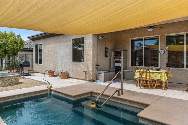 Building Photo - 2611 Savannah Springs Ave