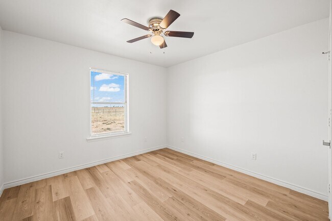 Building Photo - Country Living In Roosevelt ISD!