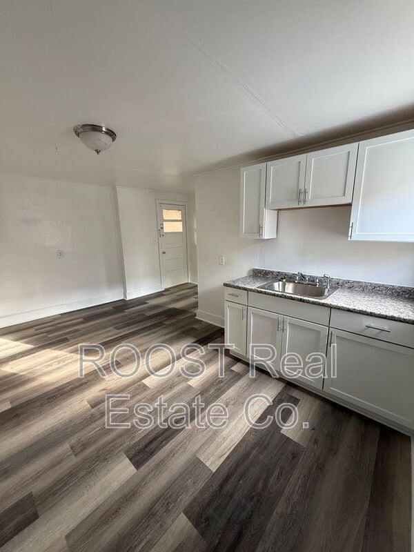 Building Photo - 124 S Chillicothe St