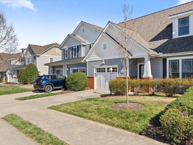 Building Photo - 709 Abbey Village Cir