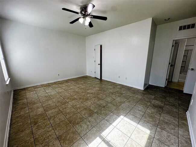 Building Photo - 7722 Prairie Fire Ln