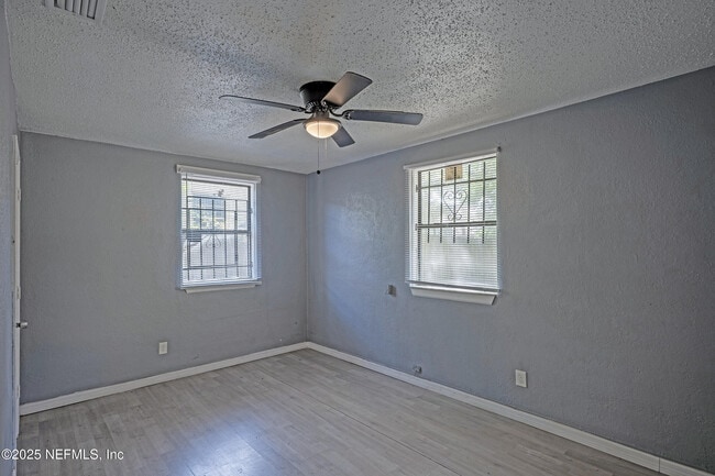 Building Photo - 4114 Moncrief Rd