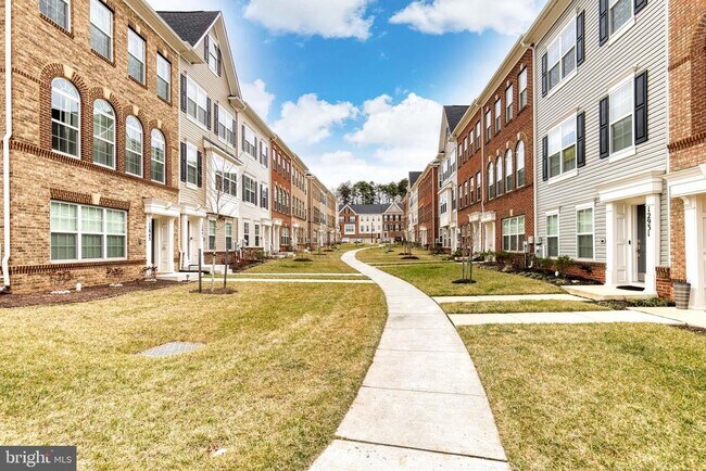 Building Photo - 12925 Brickyard Blvd