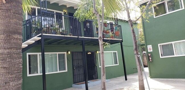 Building Photo - $1000 Move In Holiday Special!! La Mesa 2bdr with large private yard