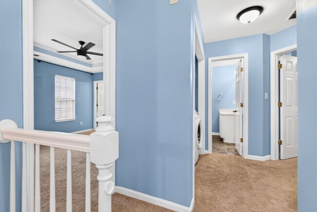 Building Photo - 5495 Hampton Ct
