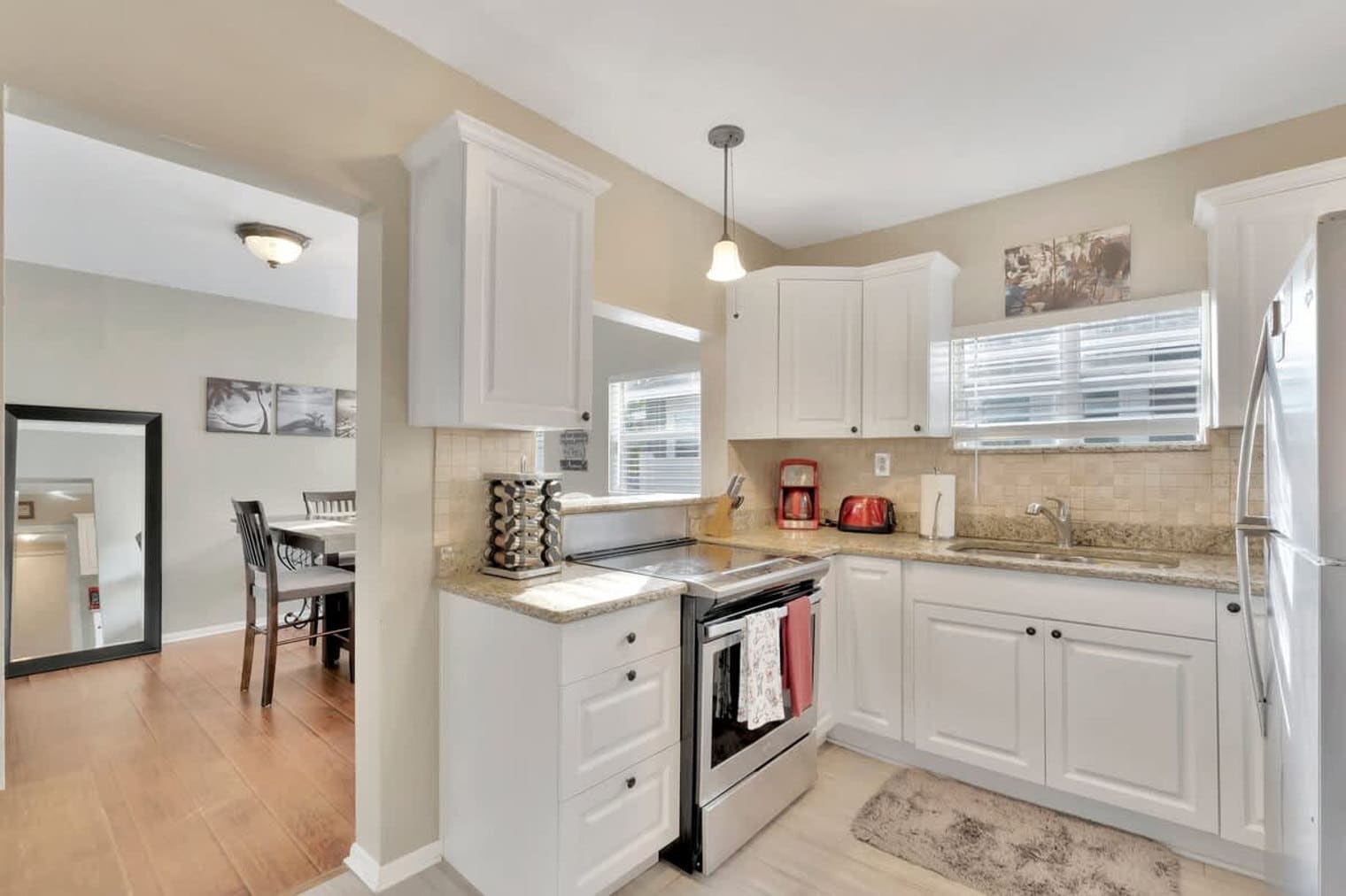 Building Photo - 1905 W St Louis St