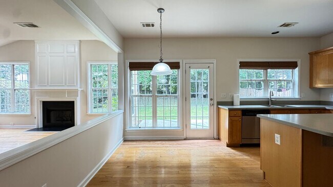 Building Photo - 3695 Fedorite Walk