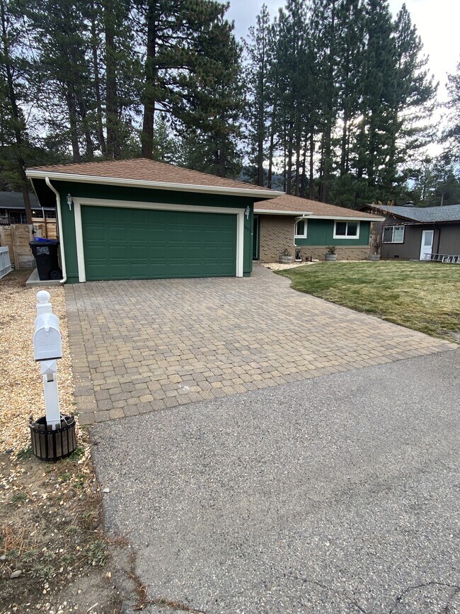 Building Photo - 1431 Rancho Way