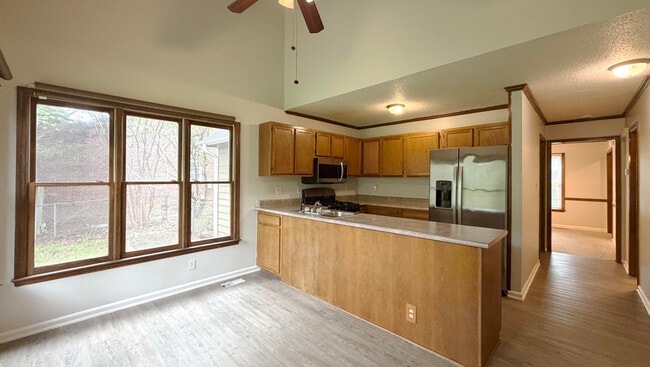 Building Photo - 2387 Riverchase Pl