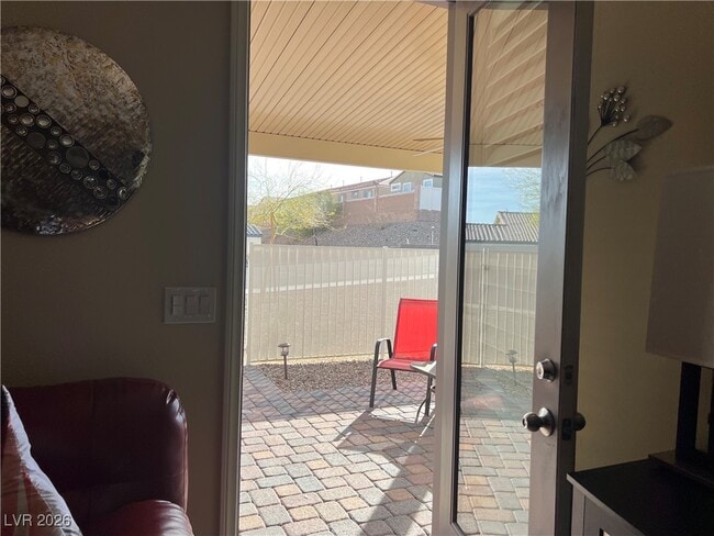 Building Photo - 2741 Crystal Blue St