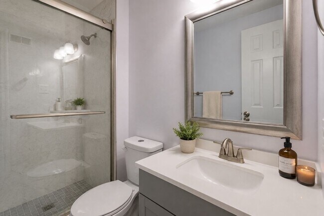 Building Photo - 508 Palmspring Dr