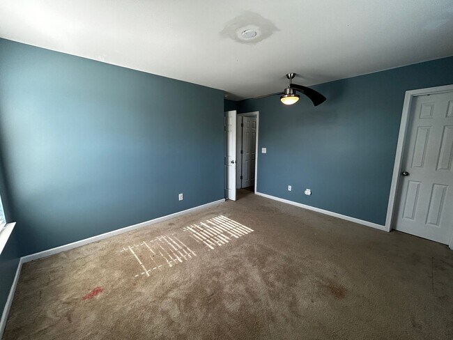 Building Photo - Beautiful 3 Bedroom Home With Bonus Room!!