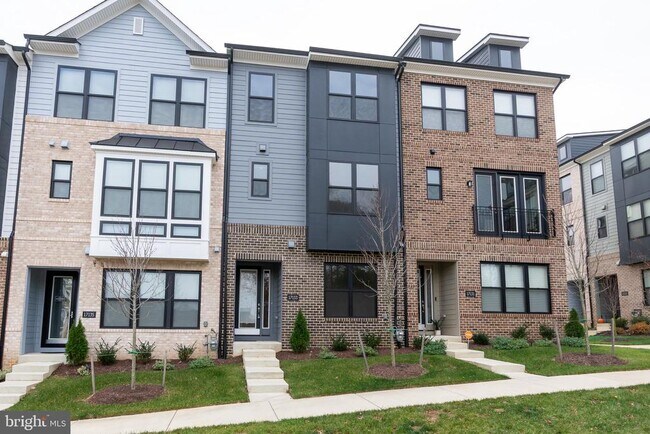 Building Photo - 17133 Hardisty Wy