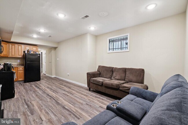 Building Photo - 1611 N 17th St