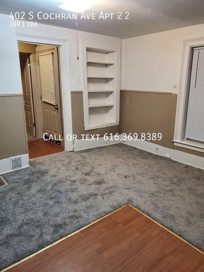 Building Photo - 402 S Cochran Rd