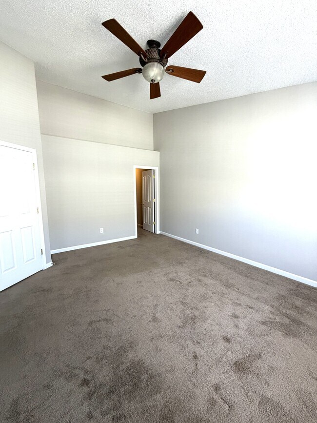 Building Photo - 113 Cirrus Ct