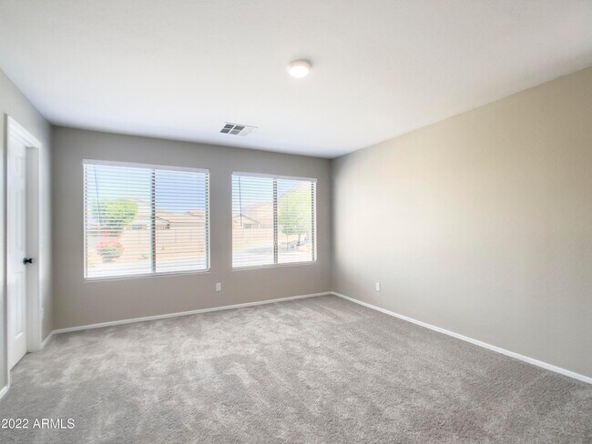 Building Photo - 2622 W Florentine Rd