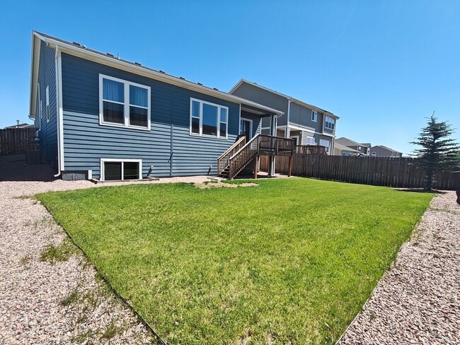 Building Photo - STUNNING RANCHER IN STERLING RANCH WITH MOUNTAIN VIEWS!!!!