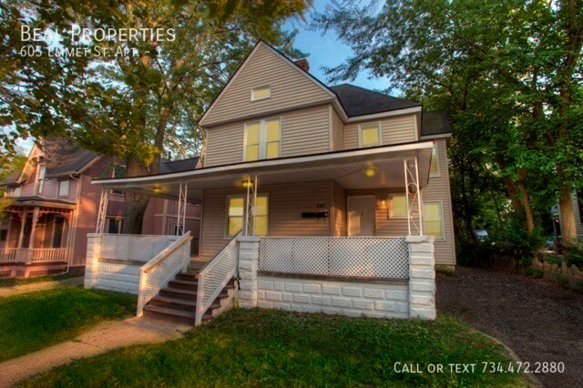 Primary Photo - 605 Emmet St