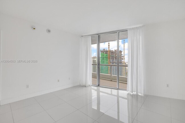 Building Photo - 465 Brickell Ave