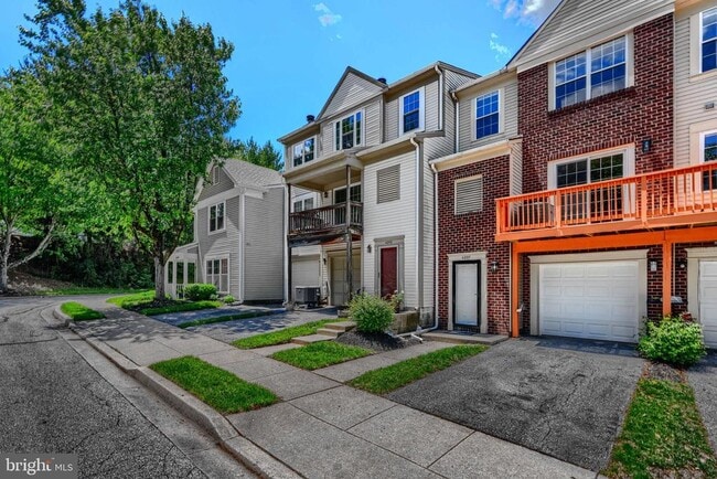 Building Photo - 4204 Red Ridge Way