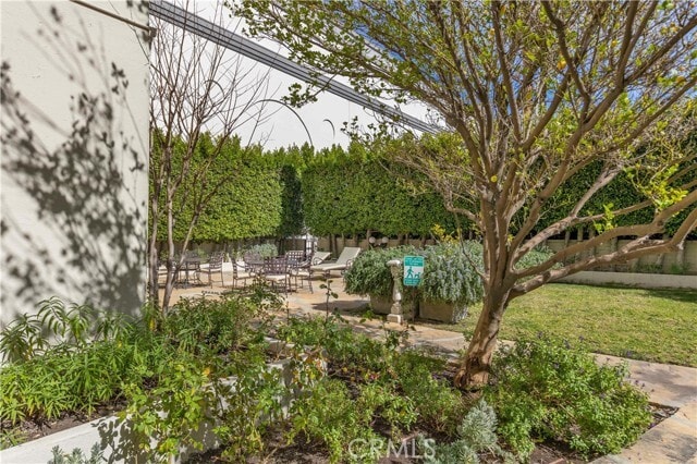 Building Photo - 1424 N Crescent Heights Blvd