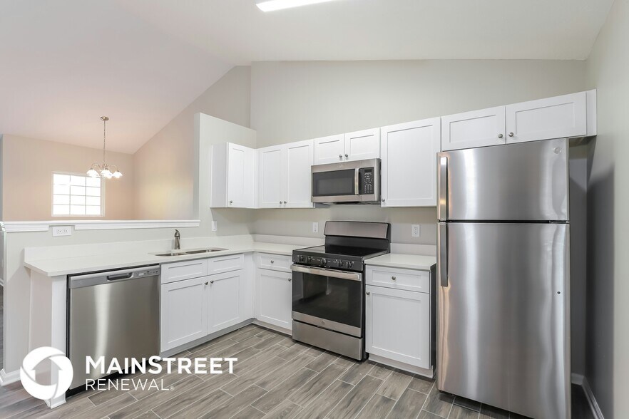 Building Photo - 6756 Spring Head Dr