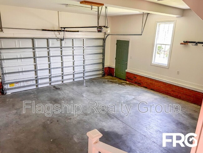 Building Photo - 2608 Chardon Ct