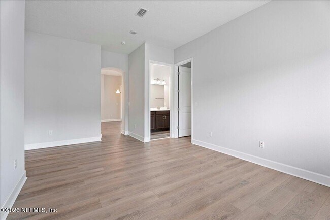 Building Photo - 52 Clarendon Rd