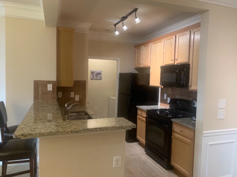 Building Photo - 505 Sunset View Terrace SE