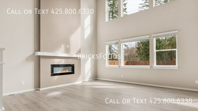 Building Photo - 2319 Boxcar Ct NE