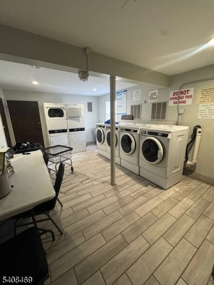 Building Photo - 1007 Unicorn Way