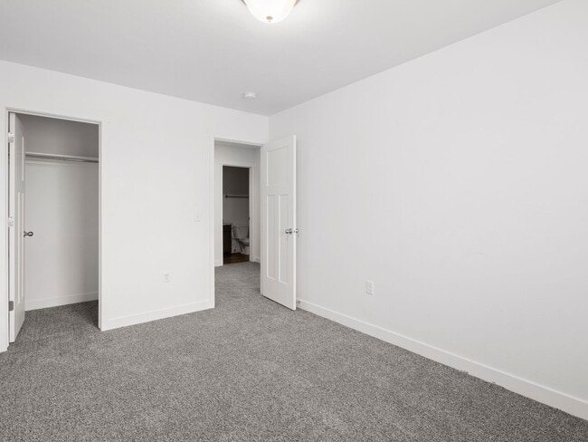 Building Photo - 14911 S Tumble Rock Way