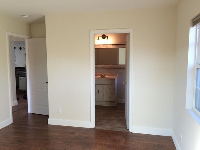 Building Photo - 3817 Vinton Avenue