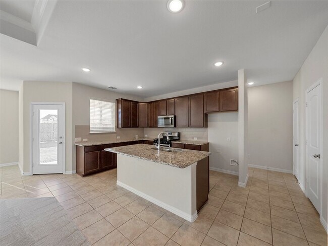 Building Photo - 1260 Sharp St