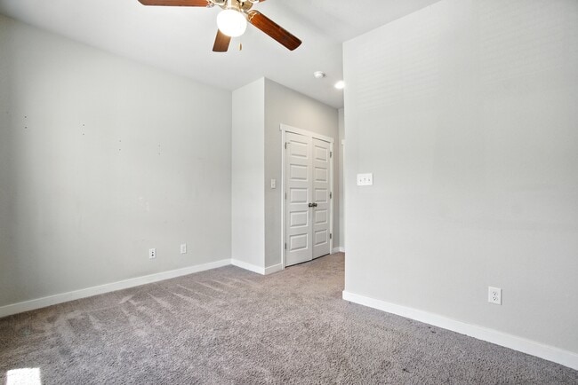 Building Photo - 316 Sikeston Ln