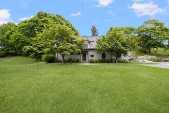 Building Photo - 33 Beacon Hill Rd