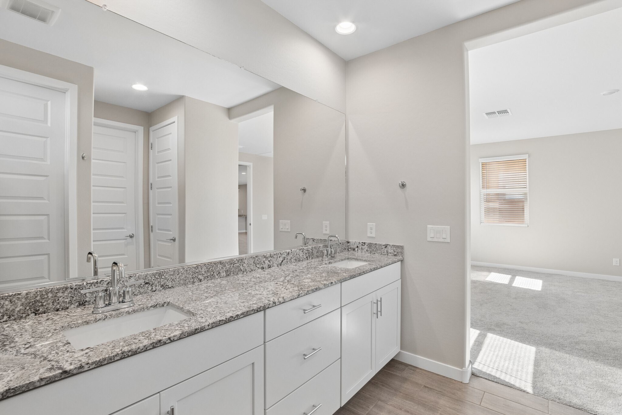 Building Photo - 3315 S Piedra Cir