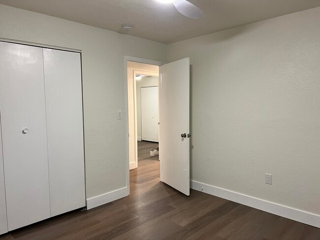 Building Photo - 1934 Wallace Ave