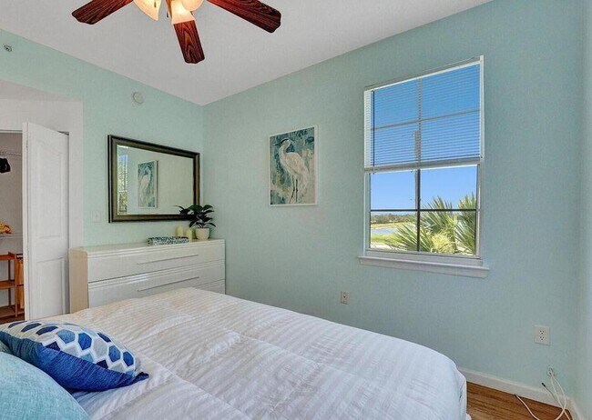 Building Photo - 9857 Baywinds Blvd