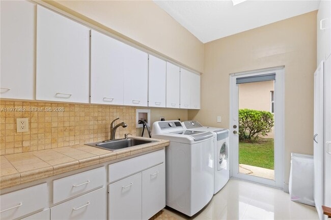 Building Photo - 10091 NW 7th St