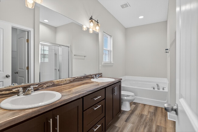 Building Photo - 20 Centennial Ct