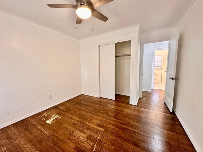 Building Photo - For Rent – Charming NW OKC Home with Solar Panels & Huge Backyard - Move in Deposit-Free (If Qual...