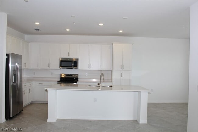 Building Photo - 5527 Double Eagle Cir