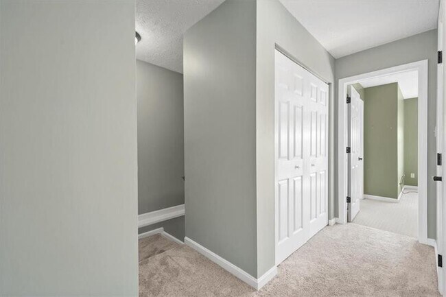 Building Photo - 102 Westbrooke Ln
