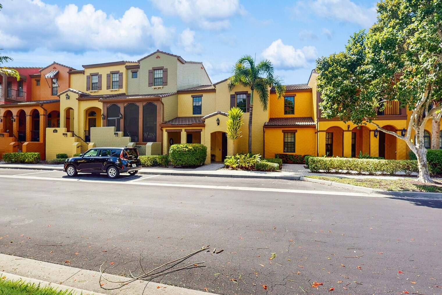 Building Photo - 9115 Capistrano St S